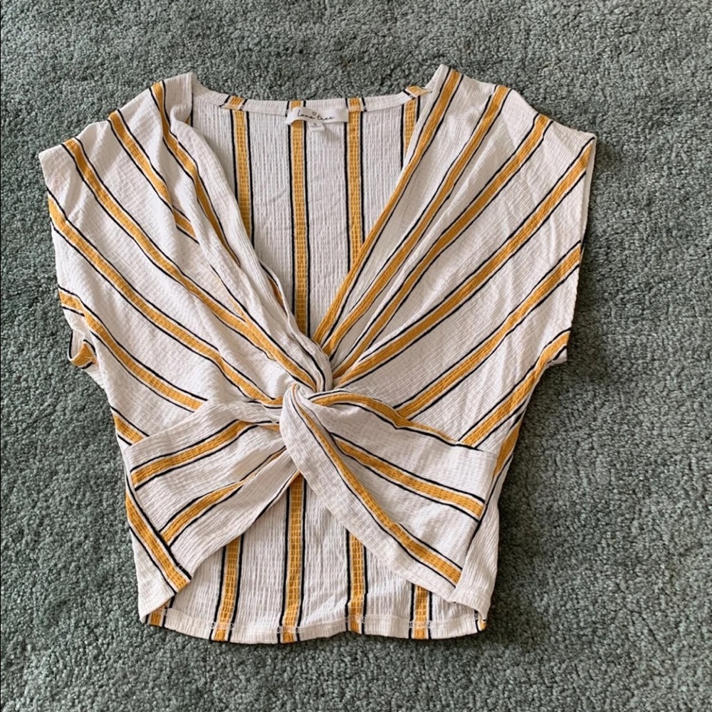 lauras boutique crop top